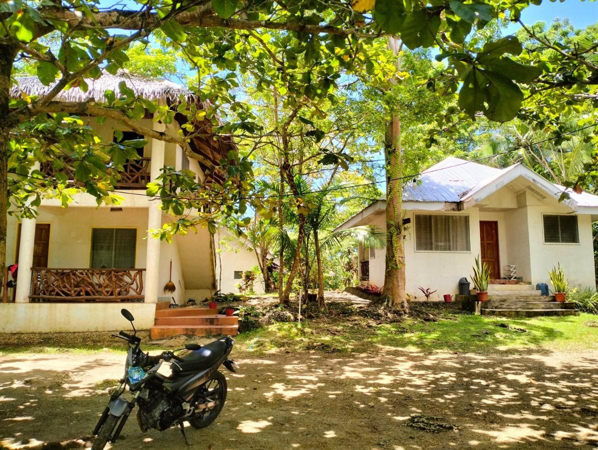 The Sylvia Hostel ซานฮวน ภายนอก รูปภาพ