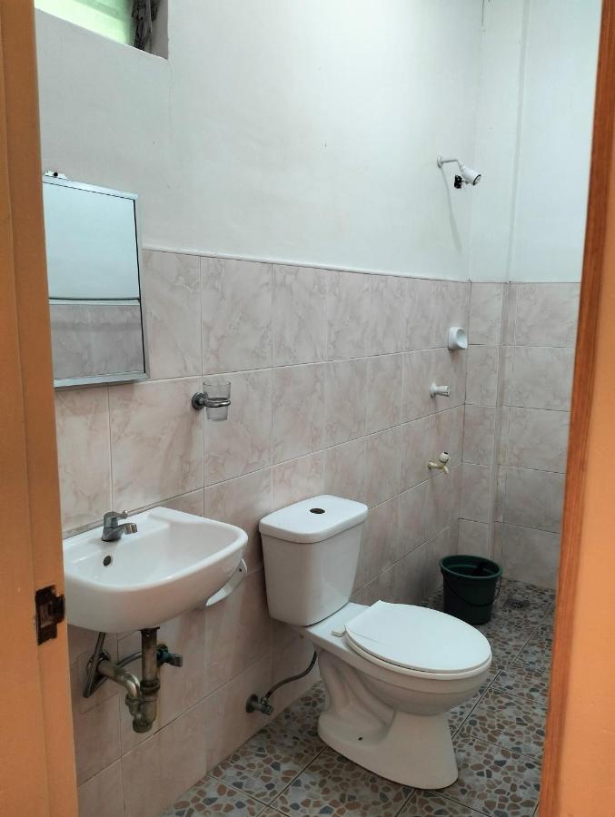 The Sylvia Hostel ซานฮวน ภายนอก รูปภาพ